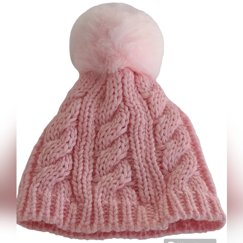 Nicole Miller Baby Knitted Hat and shoes with Pom Poms Size 0-6 Months